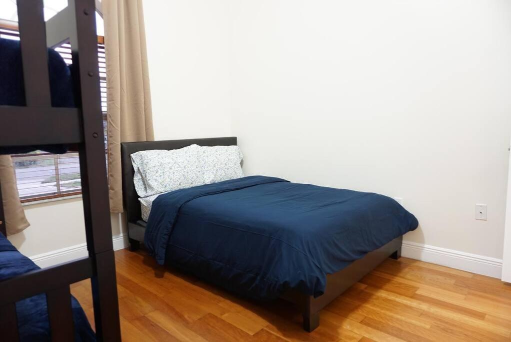 New Luxury Vacation Dream Rental- Sleeps 15! Маями Екстериор снимка