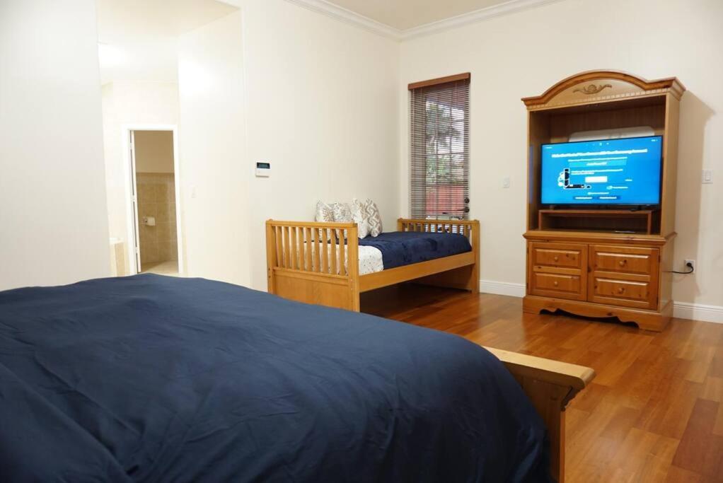 New Luxury Vacation Dream Rental- Sleeps 15! Маями Екстериор снимка